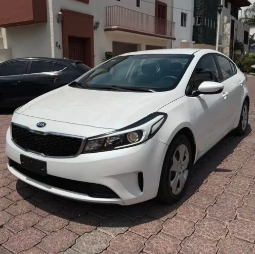 Kia Forte 2.0 L MT