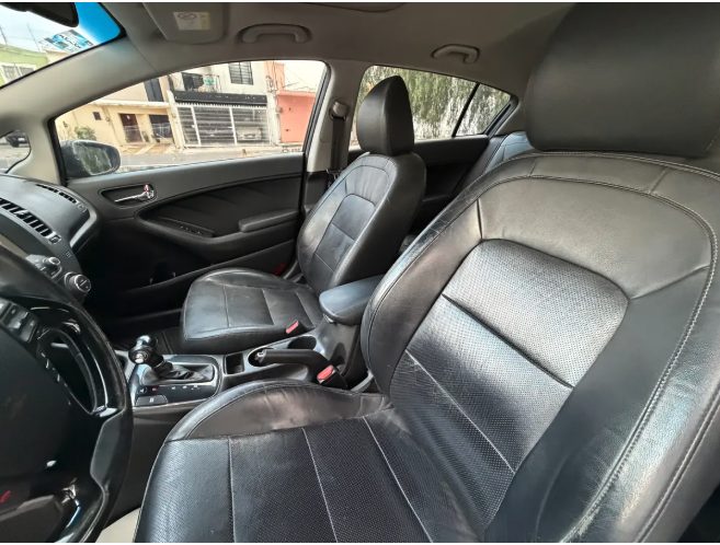 Kia Forte 2.0 HB SX MT foto