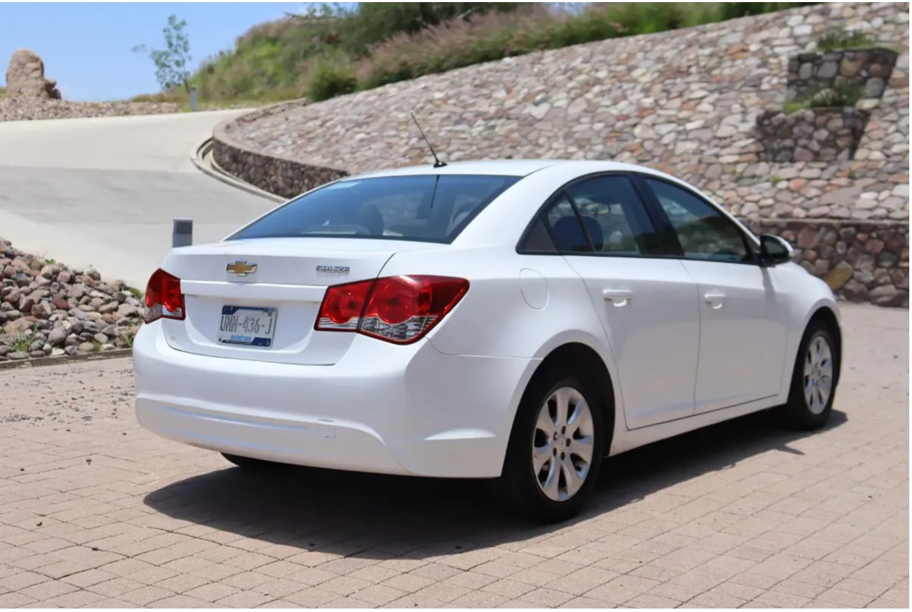 Chevrolet Cruze 2016 1.8 LT MT
