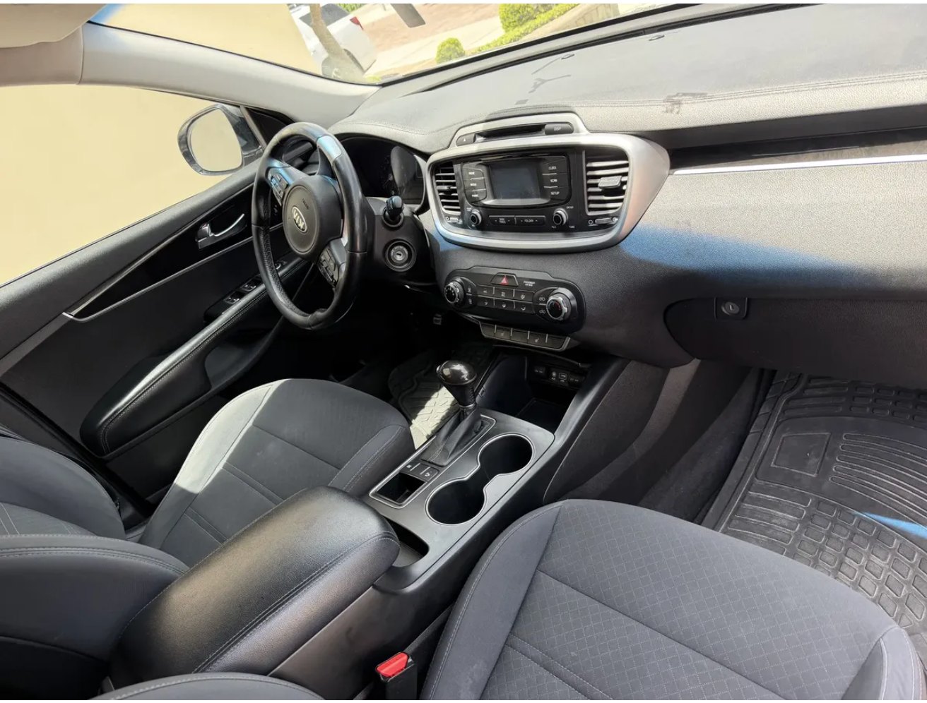 Kia Sorento 2017 2.4 LX AT foto 2