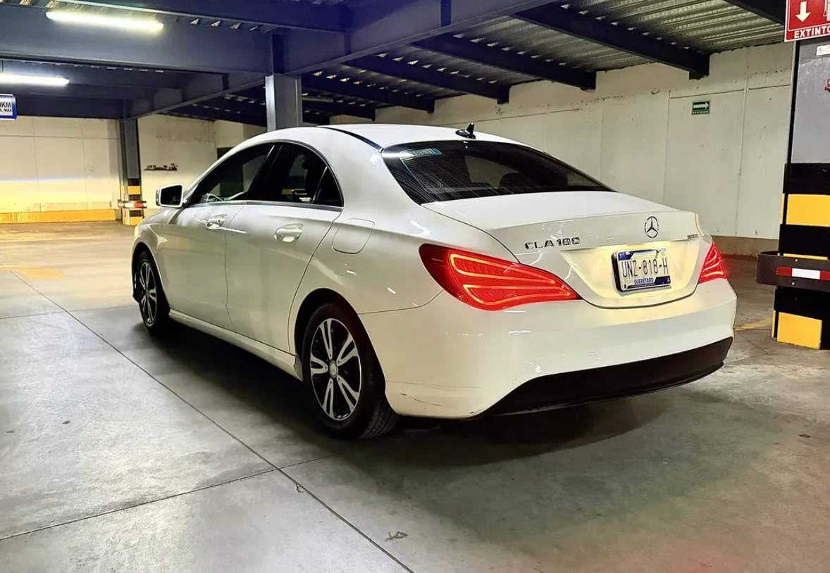 Mercedes-Benz CLA 180 CGI MT