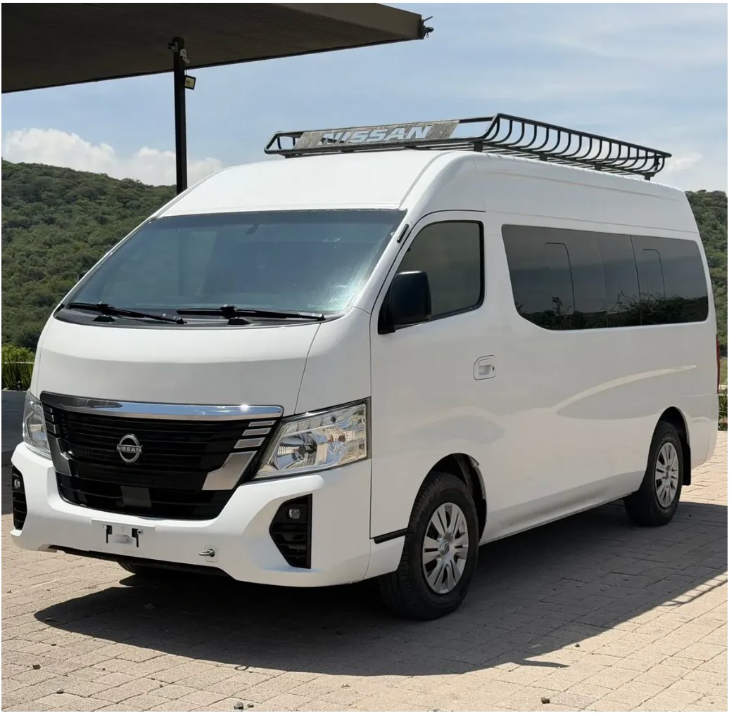 Nissan Urvan 2023 2.5 15 Pas Amplia AA MT