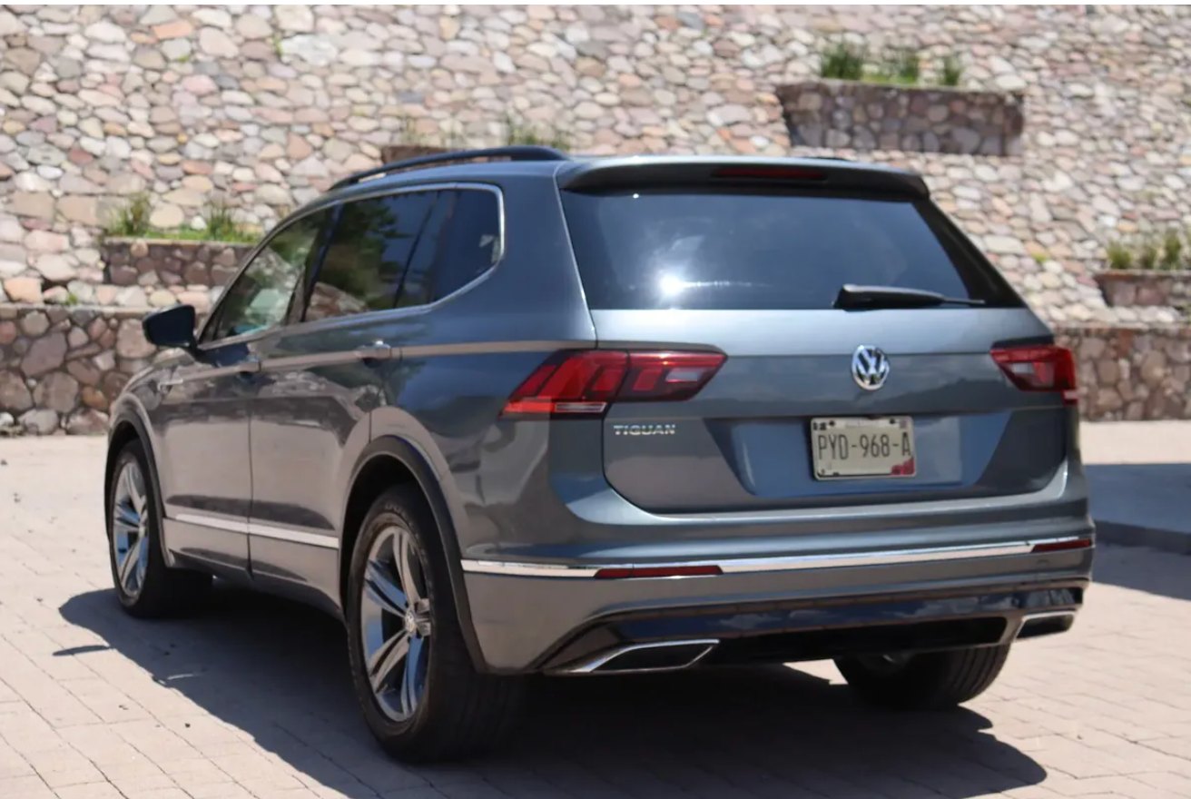 Volkswagen Tiguan 2019 2.0 Highline AT foto 2